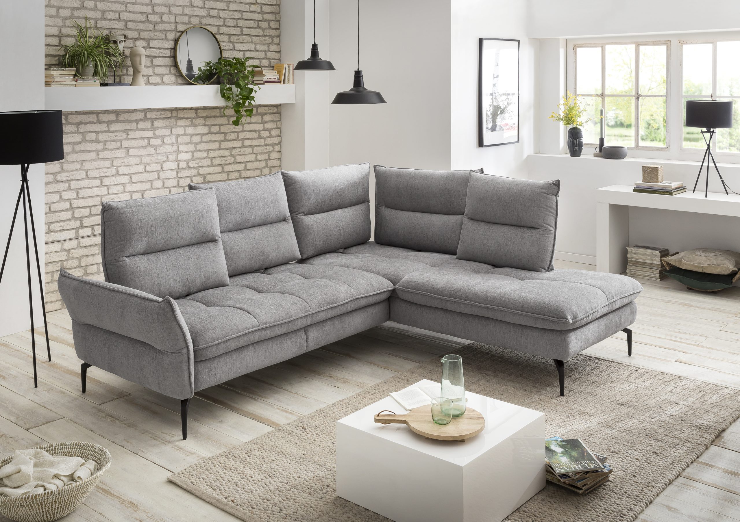 – COMFORT&STYLE Exxpo Fashion Sofa